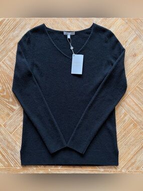 NWT Neiman Marcus Cashmere Sweater